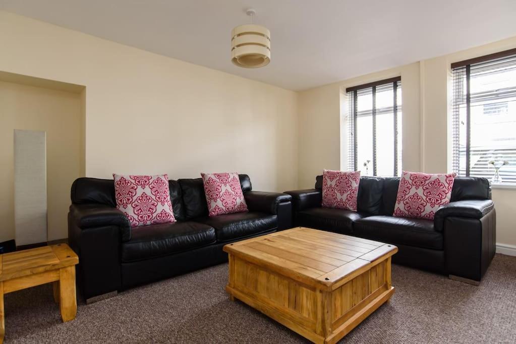Colliers House Villa Abercanaid Екстериор снимка