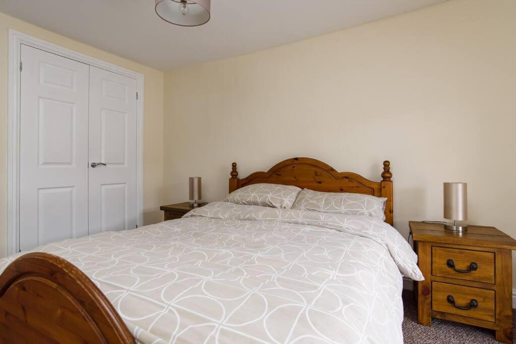 Colliers House Villa Abercanaid Екстериор снимка
